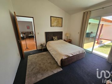 Casa en Venta en Arroyo las Cuevas, La Cañada Juriquilla, Queretaro, Queretaro, C.P. 76230