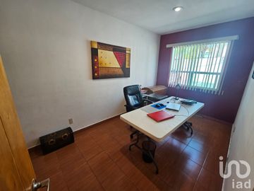 Casa en Venta en Arroyo las Cuevas, La Cañada Juriquilla, Queretaro, Queretaro, C.P. 76230