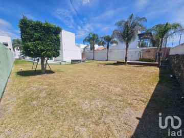 Casa en Venta en Arroyo las Cuevas, La Cañada Juriquilla, Queretaro, Queretaro, C.P. 76230