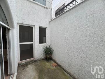 Casa en venta en Ejido Modelo Querétaro Fraccionamiento Villa Jardín