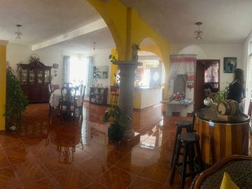 Venta de Casa Colonial en San Juan del Río Qro. Col. Granjas Banthí