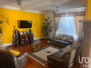 Venta de Casa Colonial en San Juan del Río Qro. Col. Granjas Banthí