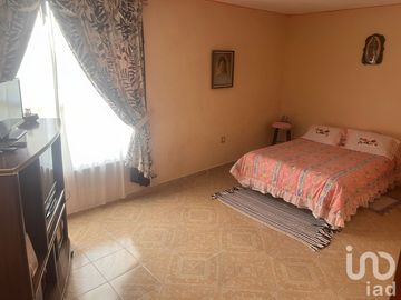 Venta de Casa Colonial en San Juan del Río Qro. Col. Granjas Banthí