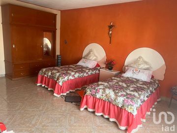 Venta de Casa Colonial en San Juan del Río Qro. Col. Granjas Banthí
