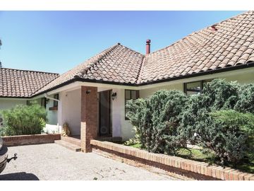 Casa en Venta Amoblada, Condominio San Carlos de la Esmeralda, Las Rastras, Talca.