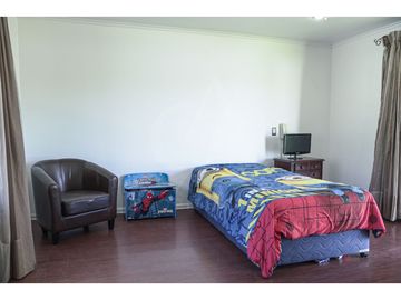 Casa en Venta Amoblada, Condominio San Carlos de la Esmeralda, Las Rastras, Talca.