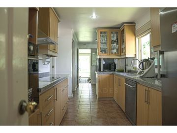 Casa en Venta Amoblada, Condominio San Carlos de la Esmeralda, Las Rastras, Talca.