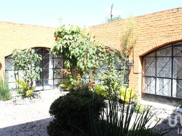 HERMOSA RESIDENCIA EN ZUMPANGO, ESTADO DE MEXICO