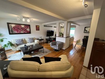 CASA EN VENTA DENTRO DE FRACCIONAMIENTO EN CUAJIMALPA DE MORELOS