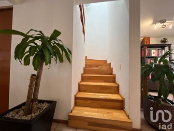 CASA EN VENTA DENTRO DE FRACCIONAMIENTO EN CUAJIMALPA DE MORELOS