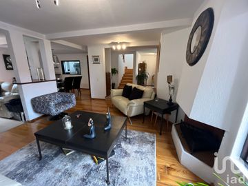 CASA EN VENTA DENTRO DE FRACCIONAMIENTO EN CUAJIMALPA DE MORELOS