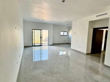 Casa en Venta Zona Dorada, Privada Villas San Ángel, recién construida con Recámara en planta baja
