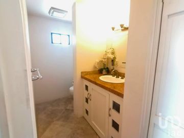 Casa en Venta + Departamento. Fracc. Los Pinos, Mexicali. +600 mts de terreno, 5 recámaras.