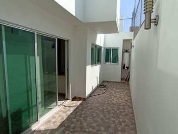Casa en Prol. Constituyentes Oriente 75, int 65 62A, Zen House, El Marques, Querétaro, C.P. 76240