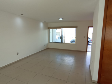 Casa en Prol. Constituyentes Oriente 75, int 65 62A, Zen House, El Marques, Querétaro, C.P. 76240