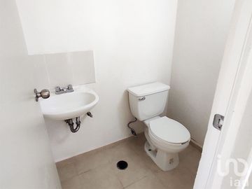 Casa en venta, en condominio con alberca, Colinas de Altar Temixco Morelos
