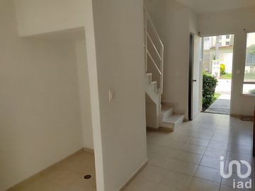 Casa en venta, en condominio con alberca, Colinas de Altar Temixco Morelos