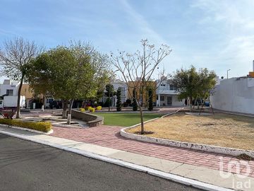 CASA EN VENTA CONDOMINIO VILLA FRESNOS CAMINO REAL QUERÉTARO