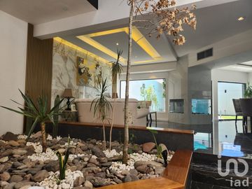 RESIDENCIA EN VENTA DE 5 RECAMARAS Y ALBERCA, BAUDELIO PELAYO, CD JUAREZ, CHIH