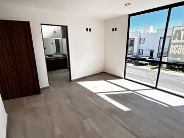 CASA EN VENTA EN PRESERVE JURIQUILLA $4.19 MDP