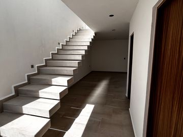 CASA EN VENTA EN PRESERVE JURIQUILLA $4.19 MDP