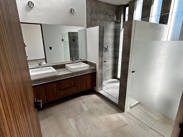 CASA EN VENTA EN PRESERVE JURIQUILLA $4.19 MDP