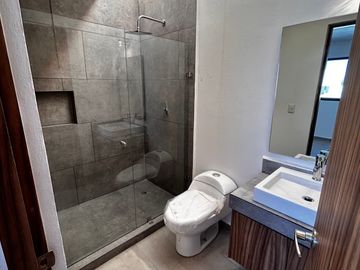 CASA EN VENTA EN PRESERVE JURIQUILLA $4.09 MDP