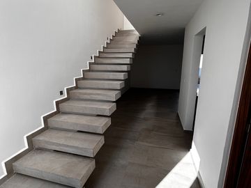 CASA EN VENTA EN PRESERVE JURIQUILLA $4.09 MDP