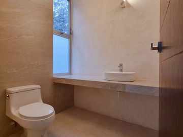 Casa en venta en Col. Nueva Yucatán a estrenar, con excelentes acabados