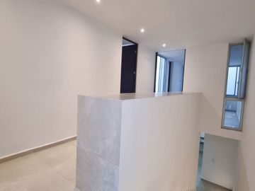 Casa en venta en Col. Nueva Yucatán a estrenar, con excelentes acabados