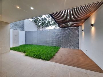 Casa en venta en Col. Nueva Yucatán a estrenar, con excelentes acabados
