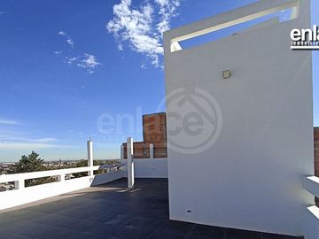 Casa en Venta  por Avenida Universidad
