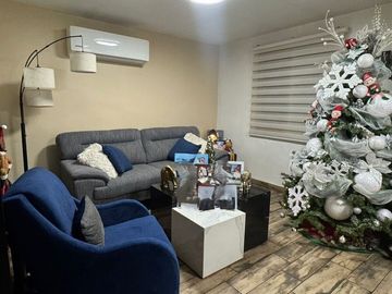 CASA EN VENTA LAS LOMAS SECTOR JARDINES