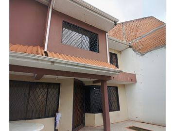 Venta de Casa, Cuenca, El Cebollar 178m²