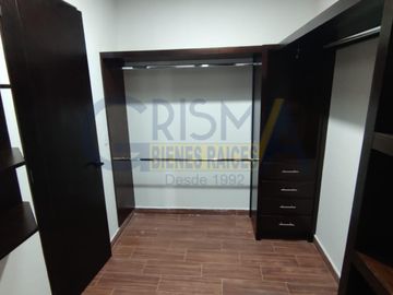 CASA EN VENTA EN FRACCIONAMIENTO LA HERRADURA