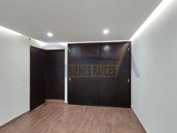 CASA EN VENTA EN FRACCIONAMIENTO LA HERRADURA