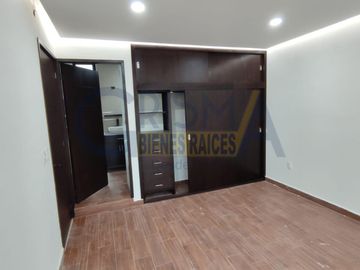 CASA EN VENTA EN FRACCIONAMIENTO LA HERRADURA