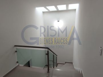 CASA EN VENTA EN FRACCIONAMIENTO LA HERRADURA