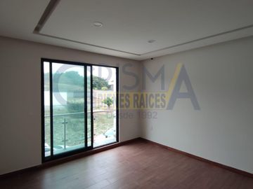 CASA EN VENTA EN FRACCIONAMIENTO LA HERRADURA