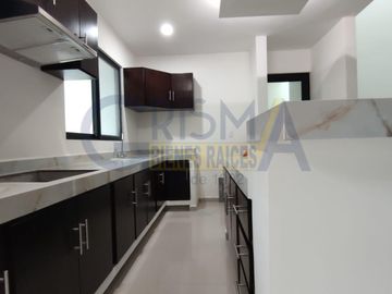 CASA EN VENTA EN FRACCIONAMIENTO LA HERRADURA