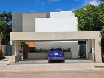 Casa en Venta en Cancún en Lagos del Sol