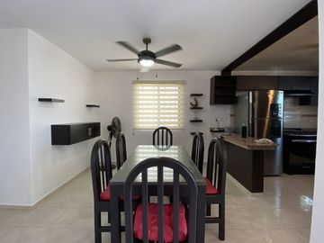 Casa Amueblada en Renta/Venta en Las Americas II