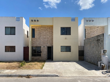 Casa en Venta para Inversión en Las Americas II