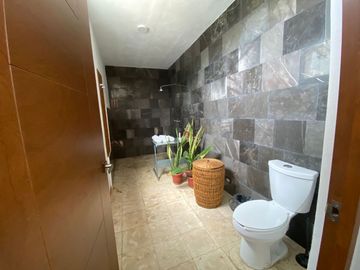 Casa Colonial en VENTA en el CENTRO en el barrio de Santiago para remodelar