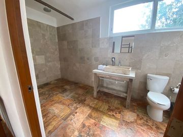 Casa Colonial en VENTA en el CENTRO en el barrio de Santiago para remodelar