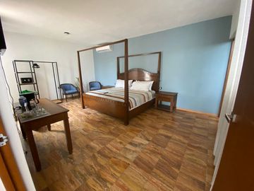 Casa Colonial en VENTA en el CENTRO en el barrio de Santiago para remodelar