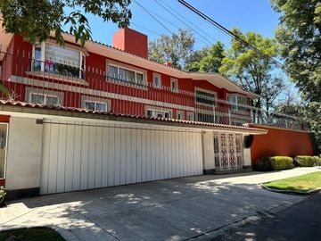 EXCELENTE CASA A LA VENTA EN LOMAS DE CHAPULTEPEC  (S)