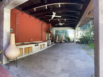 EXCELENTE CASA A LA VENTA EN LOMAS DE CHAPULTEPEC  (S)