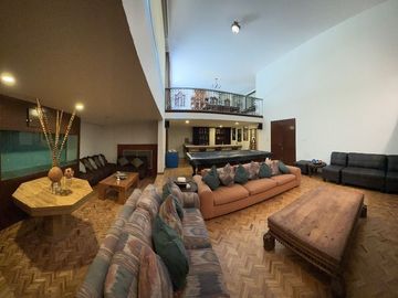 EXCELENTE CASA A LA VENTA EN LOMAS DE CHAPULTEPEC  (S)