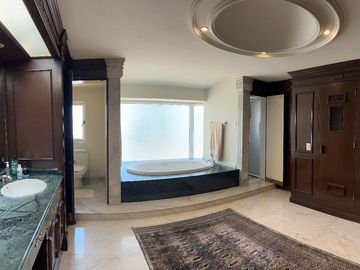 EXCELENTE CASA A LA VENTA EN LOMAS DE CHAPULTEPEC  (S)